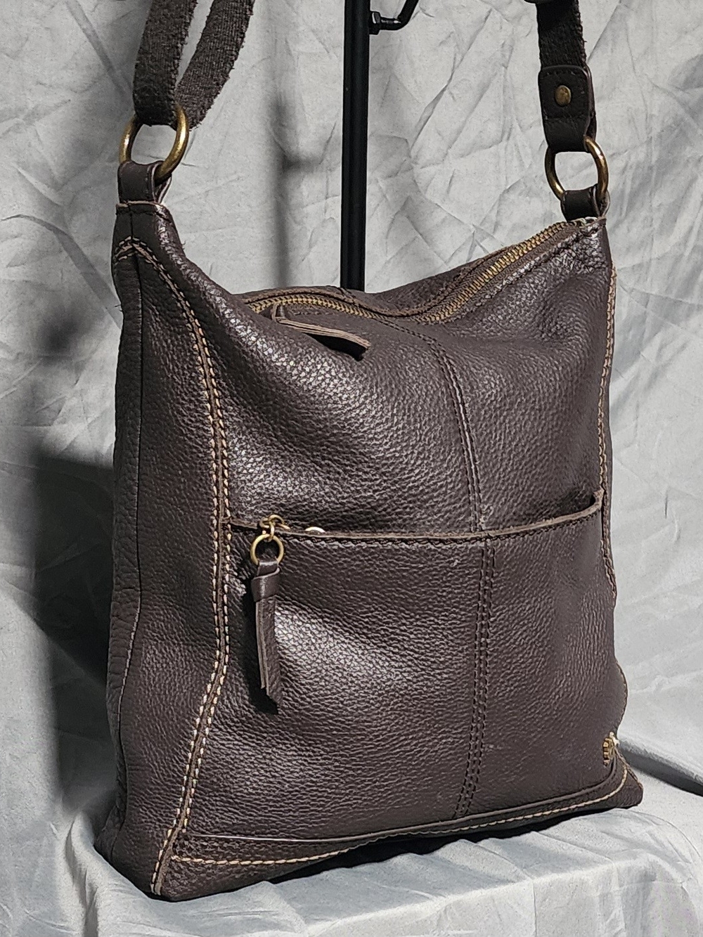The Sak Lucia Brown Pebbled Leather Crossbody Bag Shoulderbag Purse